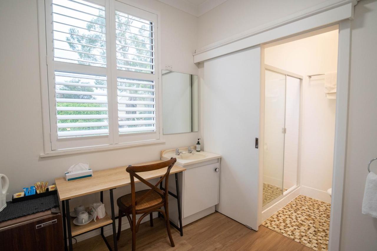 The Platypus Accommodation & Cafe Cudal Esterno foto